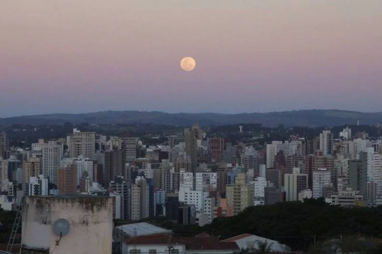 Previsão do tempo: ventos fortes devem atingir Campinas, SP (Flickr/Creative Commons/Giuliano Maiolini)