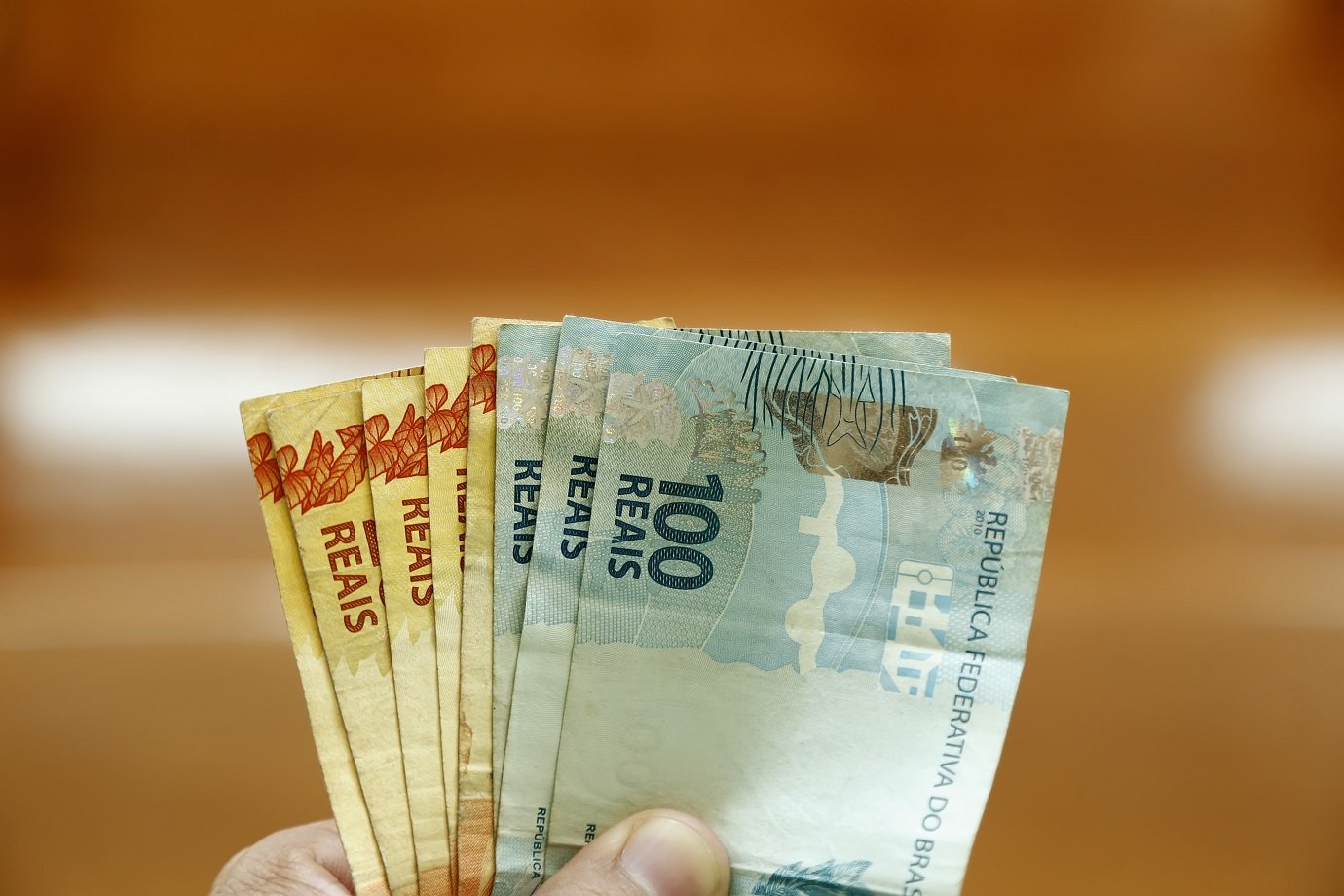 Abono Salarial PIS-PASEP: Saque de até R$ 1.412 está liberado