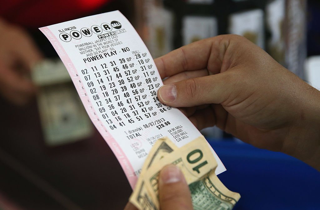 Como brasileiros podem apostar no Powerball com prêmio de R$ 1 bilhão