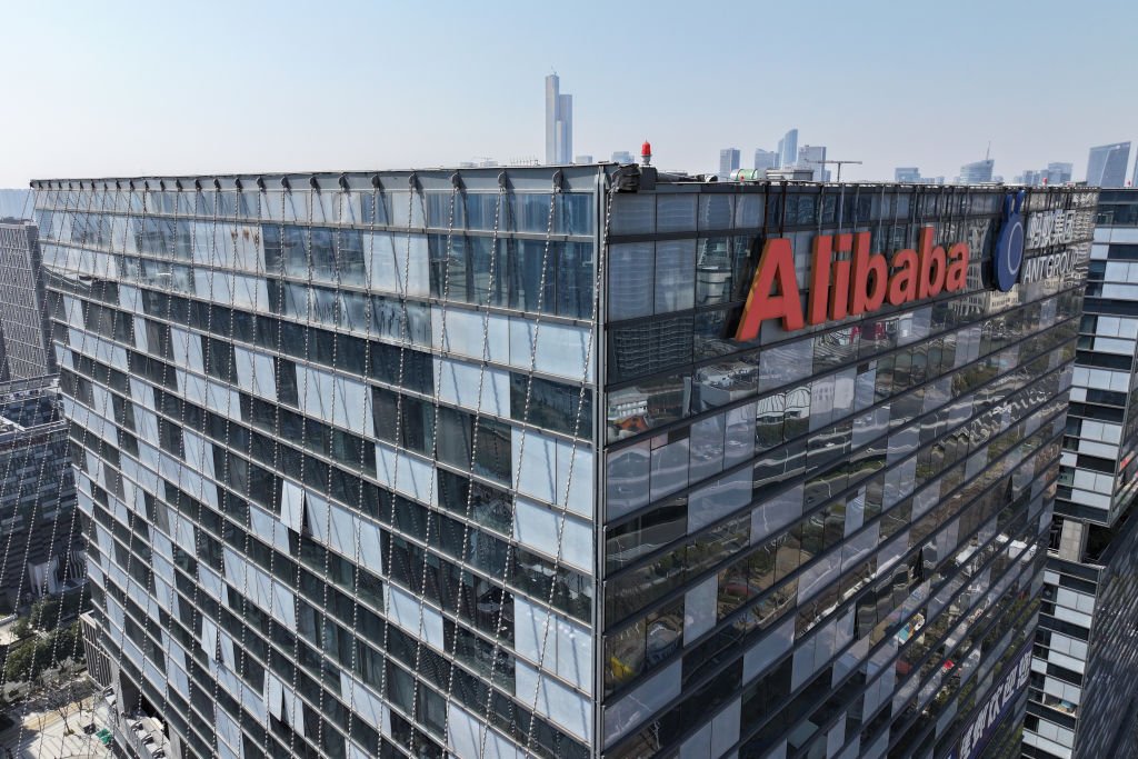 Alibaba Cloud lança IDE com IA baseada no Qwen 3 e mais de 3 mil ferramentas integradas