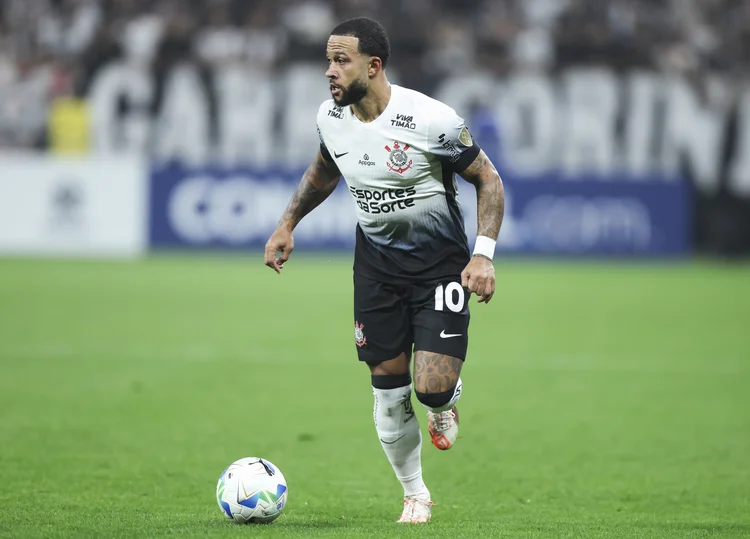 Corinthians: A punição se deu por conta do uso de sinalizadores e fogos de artifício na final do Campeonato Paulista (Alexandre Schneider/Getty Images)